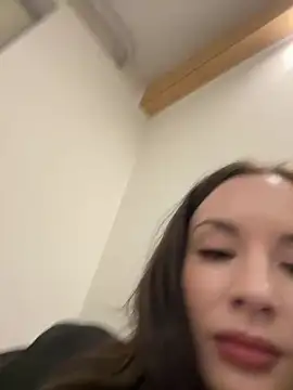 Suga babe online show from March 4, 2025, 11:00 pm