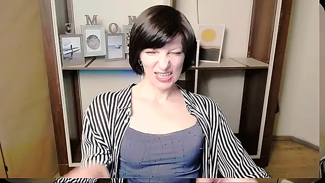  AngeliaFlow  online show from May 27, 2026, 8:55 am
