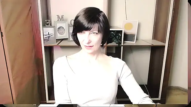 AngeliaFlow  online show from May 31, 2026, 9:05 am