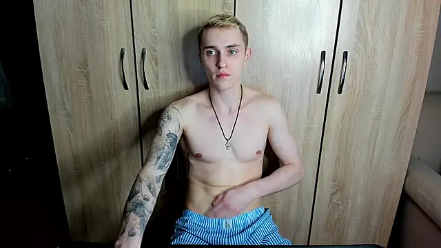 crazybottom99 online show from March 9, 2025, 7:15 pm