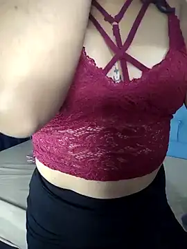 Snapshot of isabella_beauty_01 chatting on February 8, 2025, 3:42 pm isabella beauty 01 online show from February 8, 2025, 3:42 pm