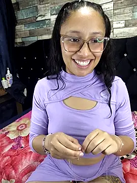 Snapshot of isabella_beauty_01 chatting on March 3, 2025, 5:39 pm isabella beauty 01 online show from March 3, 2025, 5:39 pm