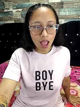 Snapshot of isabella_beauty_01 chatting on March 4, 2025, 1:06 pm isabella beauty 01 online show from March 4, 2025, 1:06 pm