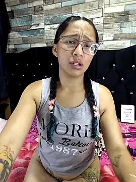 Snapshot of isabella_beauty_01 chatting on March 6, 2025, 1:14 pm isabella beauty 01 online show from March 6, 2025, 1:14 pm