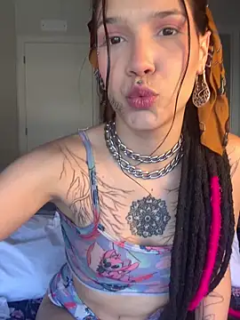 nickelfie online show from November 22, 2025, 12:04 pm