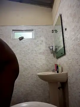 Snapshot of Rishwithr chatting on April 18, 2026, 11:14 am Rishwithr online show from April 18, 2026, 11:14 am