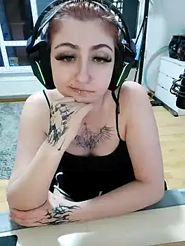 Gamergirl-Linela online show from March 5, 2025, 6:34 pm