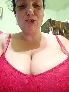 IvettkeXXX online show from November 2, 2025, 8:11 pm