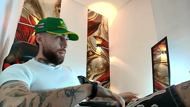 Luke davis01 online show from March 20, 2026, 12:54 pm