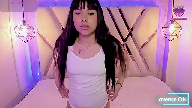 Vera Best  online show from February 24, 2025, 3:20 pm