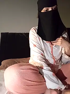 Snapshot of Milan-88 chatting on November 8, 2025, 9:20 am Milan-88 online show from November 8, 2025, 9:20 am