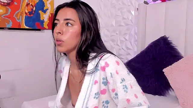 Mirandaa Rogers online show from February 17, 2025, 9:30 pm