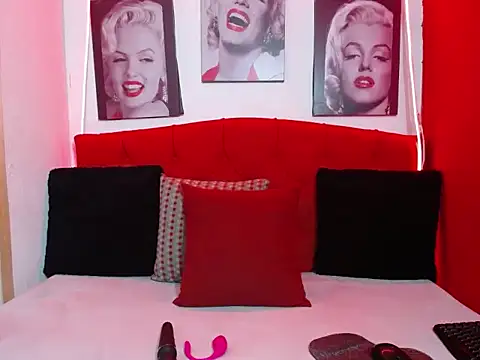 Tiana Ebony18 online show from February 12, 2026, 12:00 pm