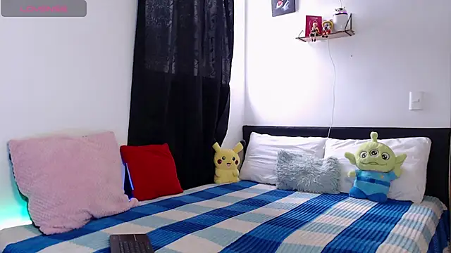 kyle clint07 online show from December 15, 2025, 3:49 pm