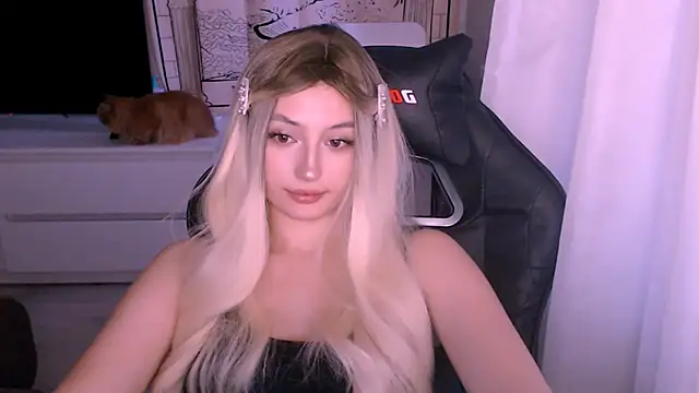 beauty blonde online show from November 28, 2025, 2:58 am