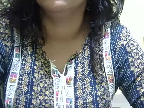 Your cutiepie  online show from November 1, 2025, 11:01 am