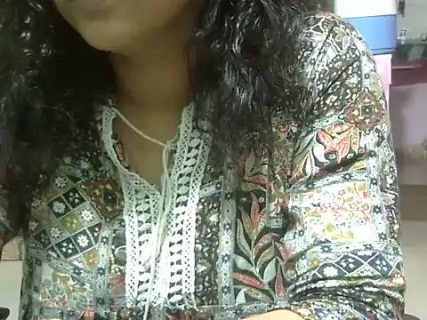 Snapshot of Your_cutiepie_ chatting on May 5, 2026, 5:54 pm Your cutiepie online show from May 5, 2026, 5:54 pm
