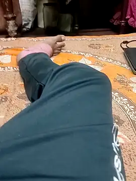 Snapshot of Yashkumar_0697 chatting on February 9, 2025, 7:30 pm Yashkumar 0697 online show from February 9, 2025, 7:30 pm