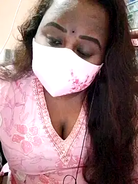 Snapshot of dolly_telugu01 chatting on March 7, 2025, 10:32 pm dolly telugu01 online show from March 7, 2025, 10:32 pm