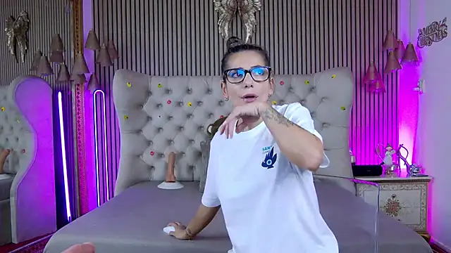 PlayfulShow online show from November 11, 2025, 10:37 am