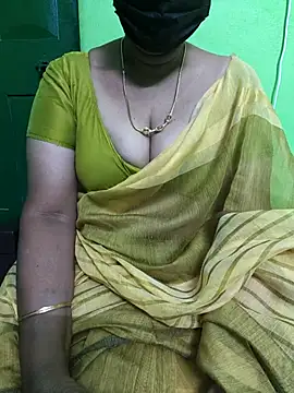 Snapshot of niiveditha chatting on March 18, 2025, 5:10 pm niiveditha online show from March 18, 2025, 5:10 pm