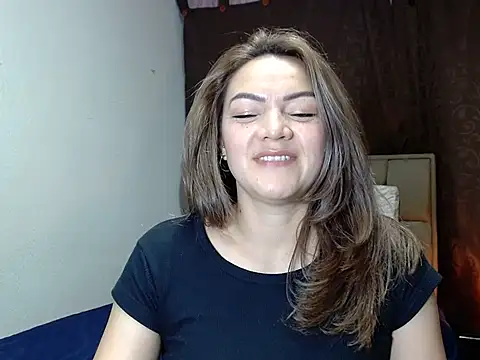 PenelopeMist online show from February 11, 2026, 2:05 am