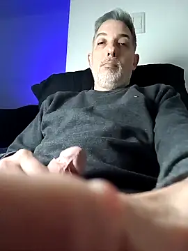 Snapshot of Sexyguycumming chatting on October 28, 2025, 2:37 am Sexyguycumming online show from October 28, 2025, 2:37 am