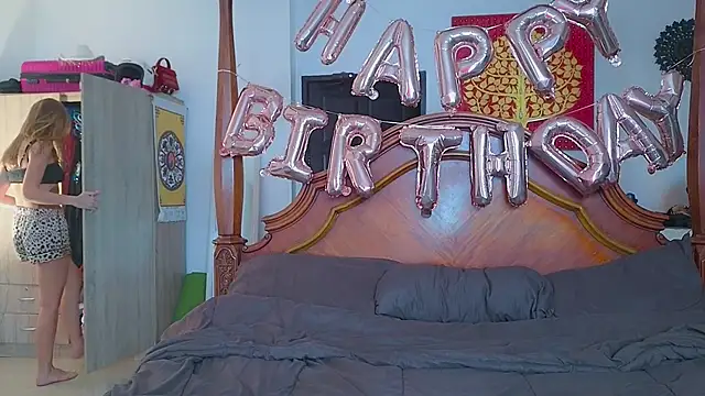 Snapshot of DemiDee chatting on February 26, 2025, 9:53 am DemiDee online show from February 26, 2025, 9:53 am