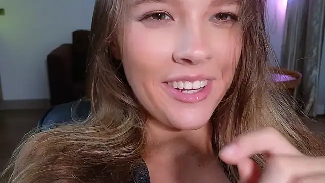 Snapshot of DemiDee chatting on October 10, 2025, 4:50 pm DemiDee online show from October 10, 2025, 4:50 pm