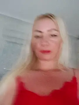 Snapshot of visnjica chatting on May 20, 2026, 9:21 pm visnjica online show from May 20, 2026, 9:21 pm