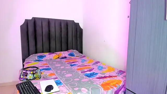 moree Queen online show from December 3, 2025, 7:45 pm