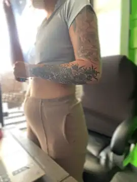 Dulce  Boyd online show from December 19, 2025, 1:51 pm