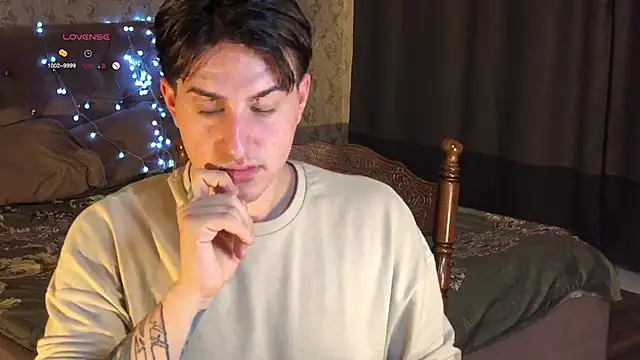 dark-willoww online show from February 14, 2025, 5:57 pm