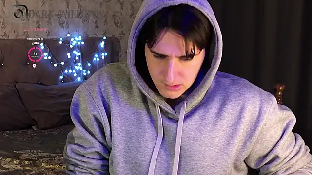 dark-willoww online show from February 19, 2025, 9:03 pm