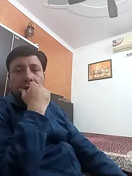 Snapshot of innocentboy1987 chatting on February 28, 2025, 3:48 am innocentboy1987 online show from February 28, 2025, 3:48 am