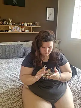 kitsune giada online show from March 21, 2025, 1:34 pm