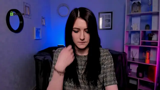 Snapshot of catherine_kitty chatting on March 22, 2025, 11:09 pm catherine kitty online show from March 22, 2025, 11:09 pm