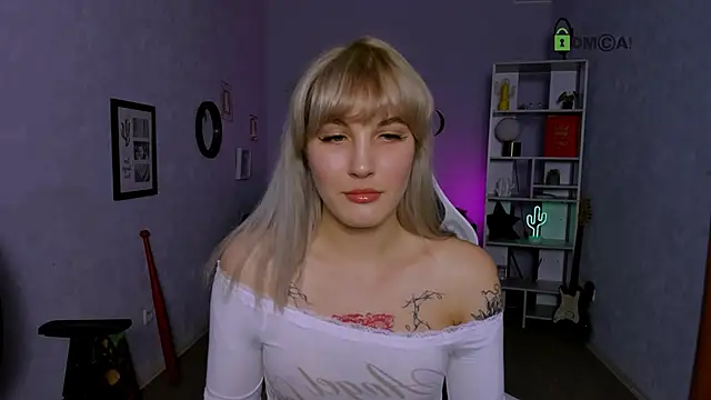 Snapshot of catherine_kitty chatting on September 26, 2025, 7:18 pm catherine kitty online show from September 26, 2025, 7:18 pm