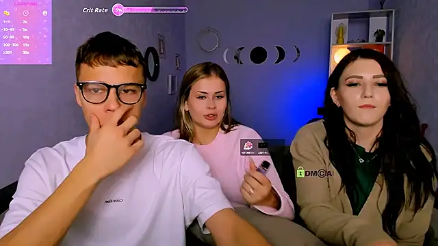 Snapshot of catherine_kitty chatting on October 12, 2025, 7:13 pm catherine kitty online show from October 12, 2025, 7:13 pm