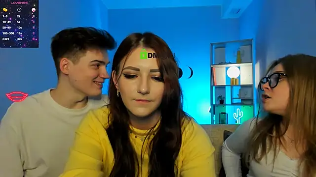 Snapshot of catherine_kitty chatting on November 10, 2025, 8:30 pm catherine kitty online show from November 10, 2025, 8:30 pm