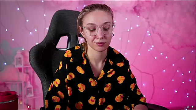 Snapshot of PhilippaAdamas chatting on March 8, 2025, 8:55 am PhilippaAdamas online show from March 8, 2025, 8:55 am