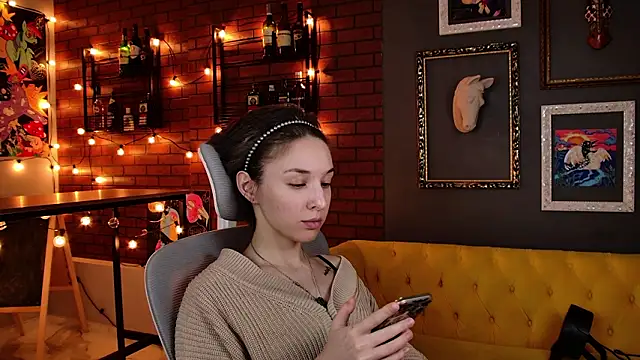 Snapshot of PhilippaAdamas chatting on March 4, 2026, 12:38 am PhilippaAdamas online show from March 4, 2026, 12:38 am