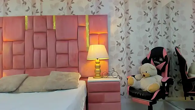 ArianaFranco online show from March 19, 2026, 1:15 pm