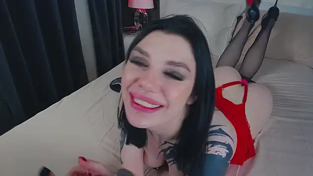 MaeveMoon online show from October 15, 2025, 6:30 pm