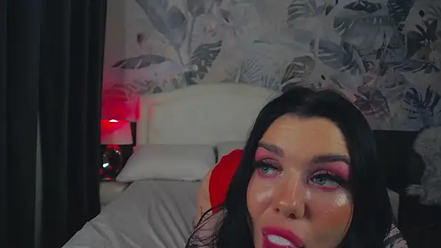 MaeveMoon online show from February 19, 2026, 6:26 pm