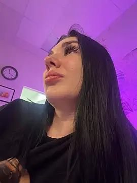 MaeveMoon online show from May 29, 2026, 9:46 pm