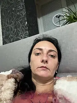 Miroslava1247 online show from November 9, 2025, 6:28 pm