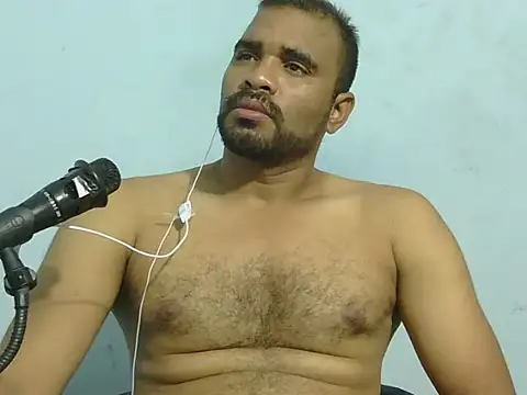 Snapshot of YOX22 chatting on February 24, 2026, 6:22 am YOX22 online show from February 24, 2026, 6:22 am