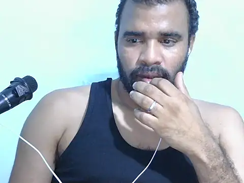 Snapshot of YOX22 chatting on April 15, 2026, 1:01 am YOX22 online show from April 15, 2026, 1:01 am