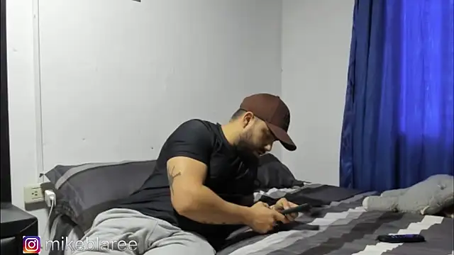 mikeblaree online show from November 4, 2025, 2:38 pm